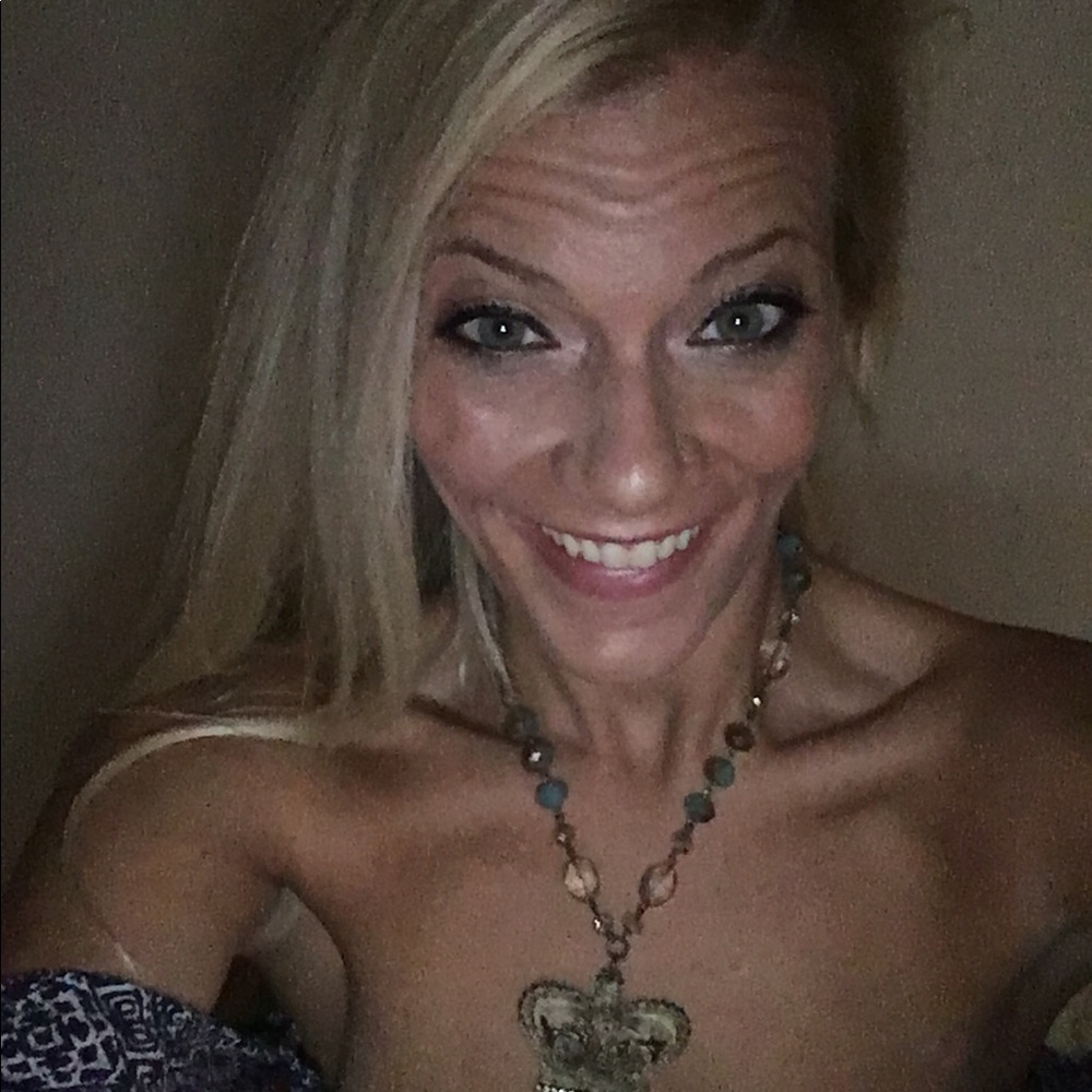 Meet your Posher, Kimberly